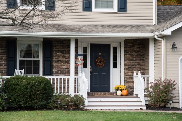 Cost of Front Deck Construction in Palmdale